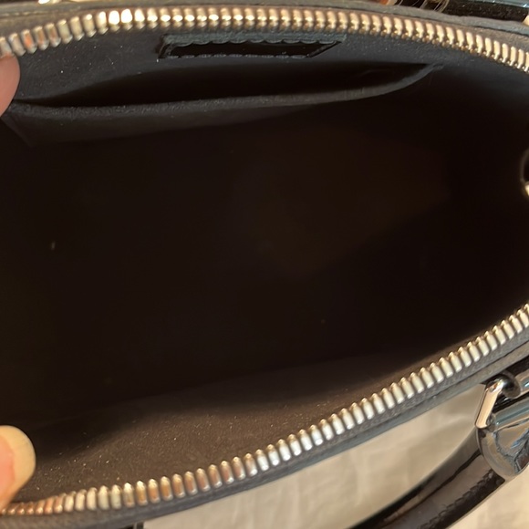 Louis Vuitton Epi Electric Alma BB crossbody bag - Picture 9 of 15